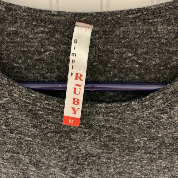 Simply Ruby Top - Picture 2 of 4